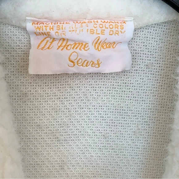 Vintage Sears Fuzzy Robe - Picture 11 of 12
